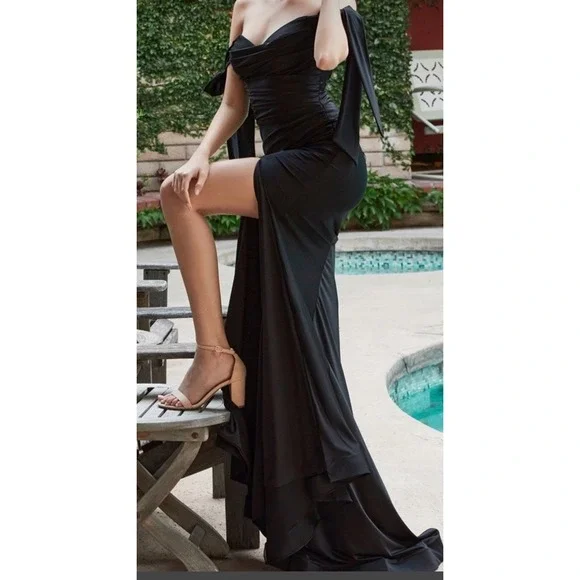 Ladivine Cinderella Divine Off-Shoulder High-Slit Black dress size 8 - Picture 5 of 8